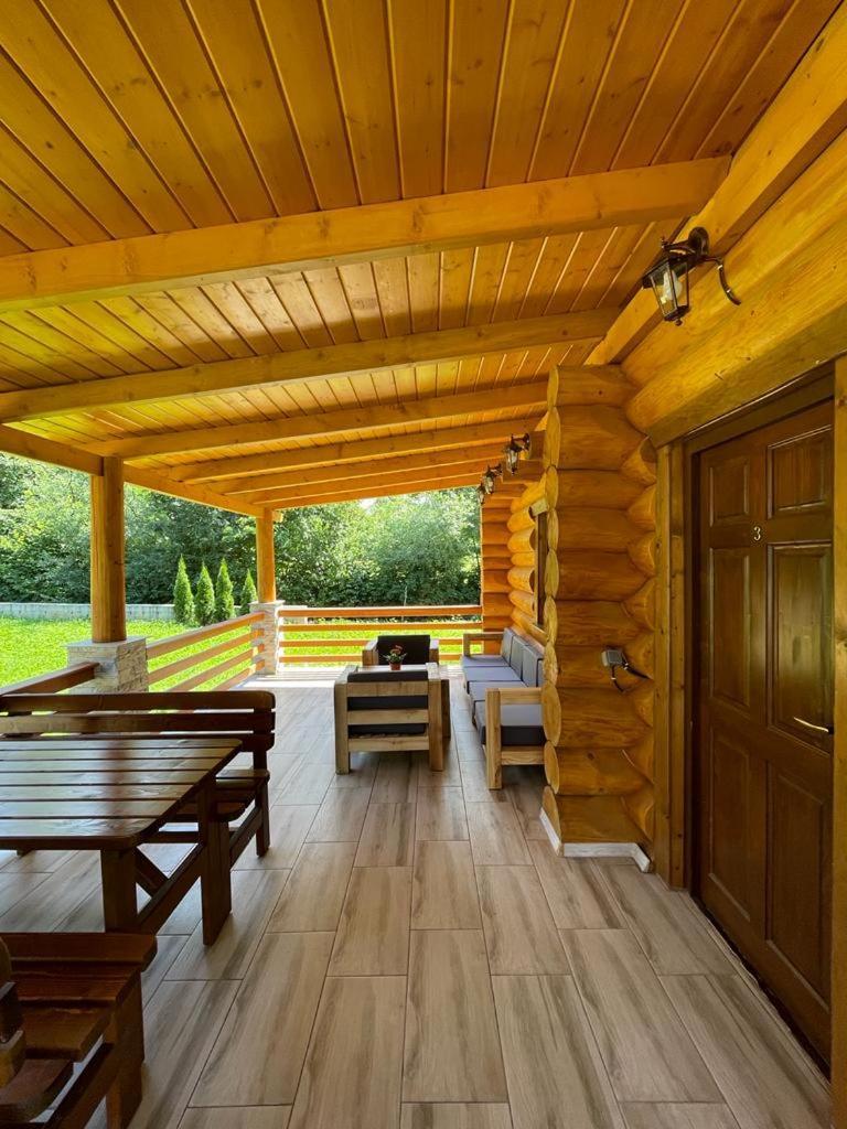 Casutele Din Moisei Hotel Екстериор снимка