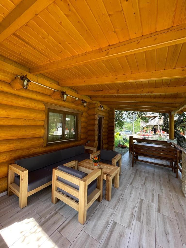 Casutele Din Moisei Hotel Екстериор снимка