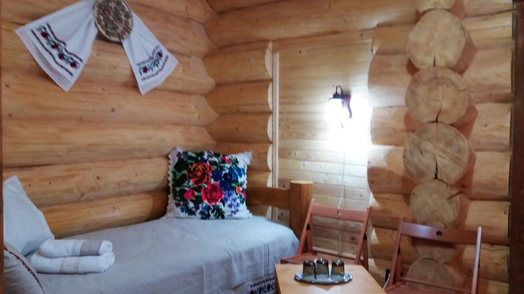 Casutele Din Moisei Hotel Екстериор снимка