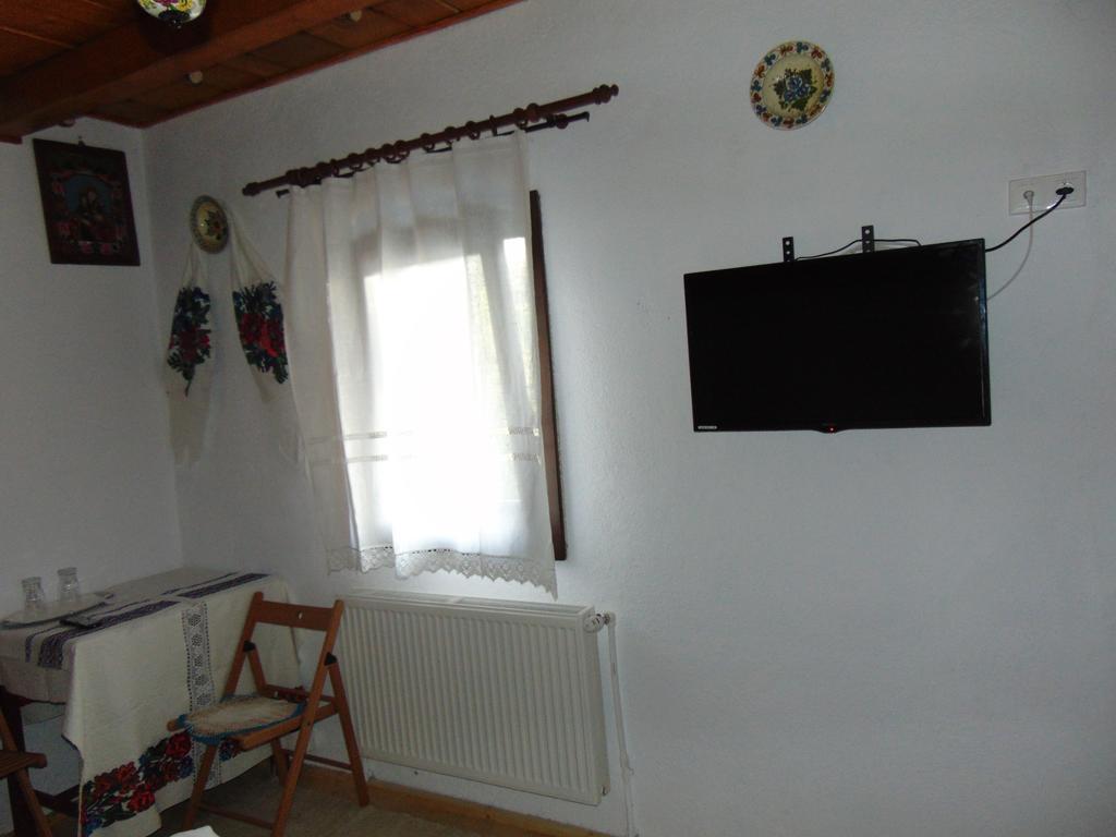 Casutele Din Moisei Hotel Екстериор снимка