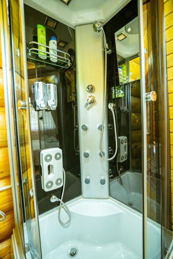Casutele Din Moisei Hotel Екстериор снимка